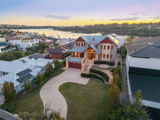 121 Point Walter Road, Bicton, WA 6157