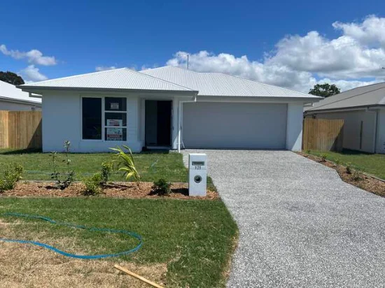 121 Rogers St, Beachmere, Qld 4510