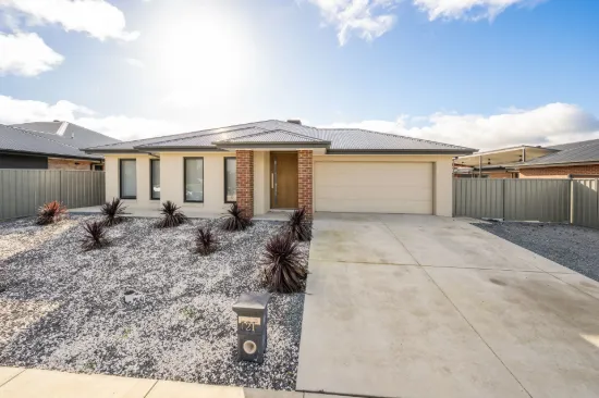 121 Seven Creeks Drive, Kialla, Vic 3631