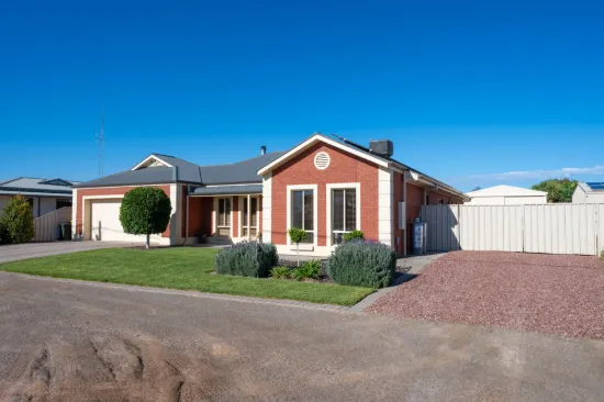 122 Moonta Road, Moonta Bay, SA 5558