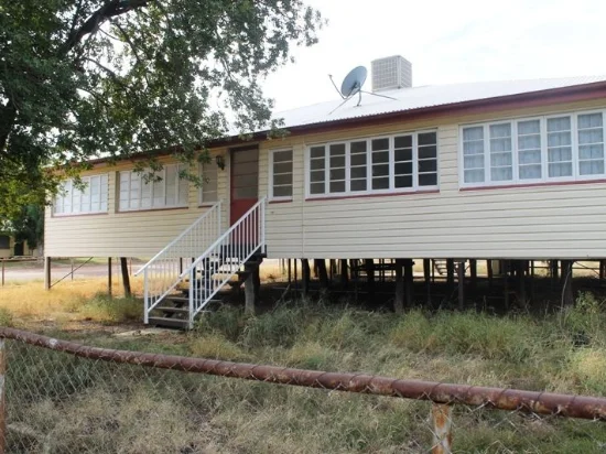 122 Wren Street, Longreach, Qld 4730