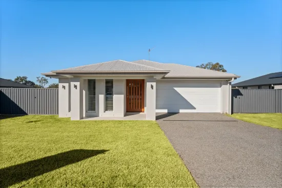 122A Bideford Street, Torquay, Qld 4655