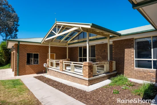 123 Hotham Circuit, Thurgoona, NSW 2640