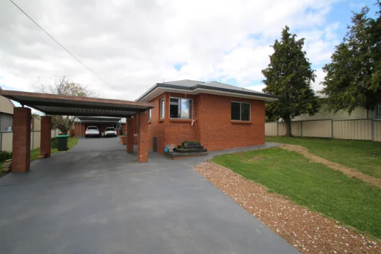 123 Matthews Avenue, Orange, NSW 2800 - For Rent