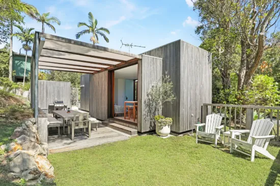123 Tramican Street, Point Lookout, Qld 4183