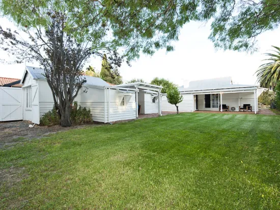 124 Culeenup Road, North Yunderup, WA 6208