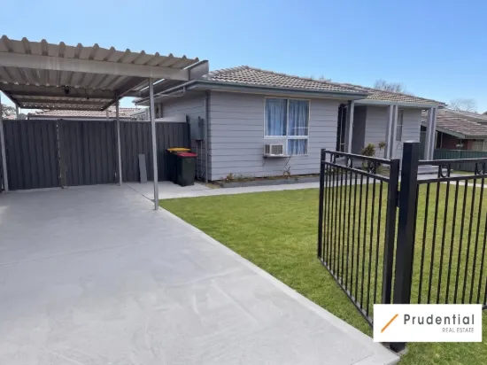124 Parliament Road, Macquarie Fields, NSW 2564