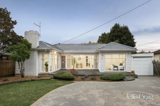 124 Wantirna Road, Ringwood, Vic 3134