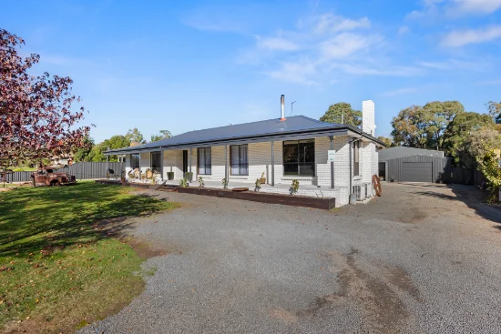 125 Cummins Road, Mount Rowan, Vic 3352