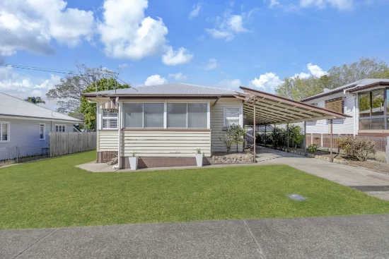 125 Jacaranda Street, North Booval, Qld 4304