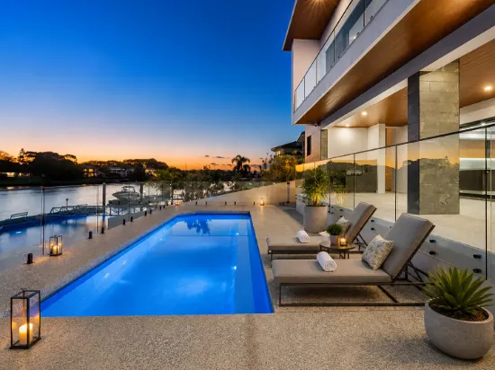 125 Sir Bruce Small Boulevard, Benowa Waters QLD 4217-Image