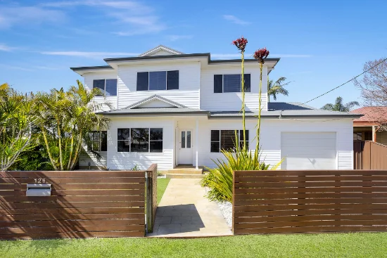 126 Cooriengah Heights Road, Engadine, NSW 2233