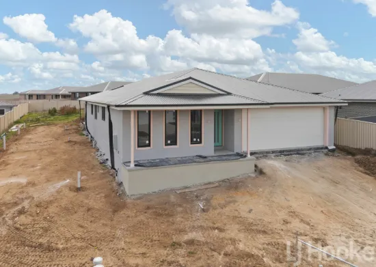 126 Graham Drive, Kelso, NSW 2795