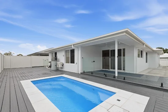 127 Rogers Street, Beachmere, Qld 4510