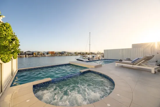 128 Coolum Parade, Newport, Qld 4020