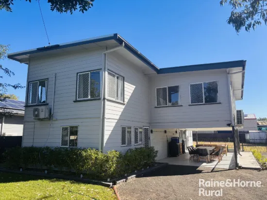129 Arthur Street, Roma, Qld 4455
