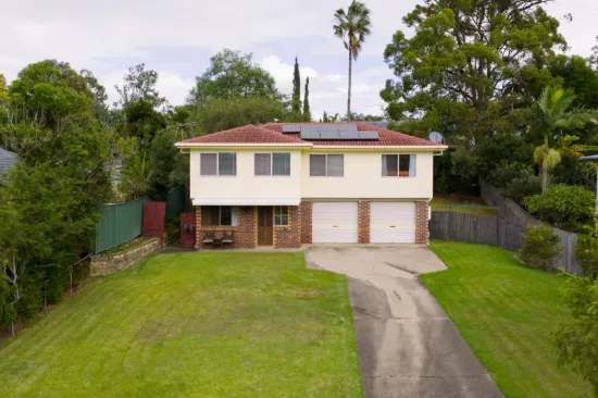 129 Sapphire Street, Holland Park, Qld 4121