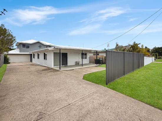 12A Park Street, Caloundra QLD 4551 - For Rent
