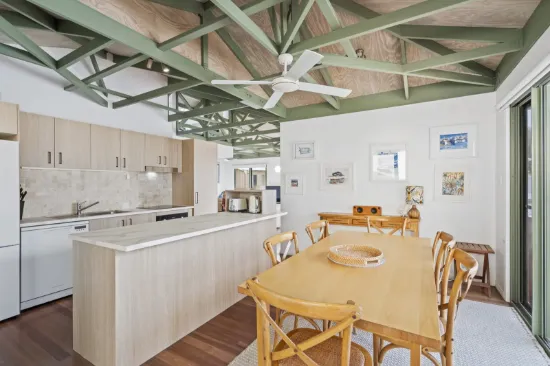 13/4-10 Kennedy Drive, Point Lookout, Qld 4183-Image