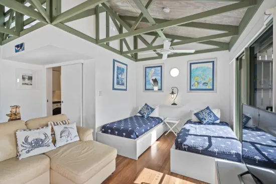 13/4-10 Kennedy Drive, Point Lookout, Qld 4183-Image