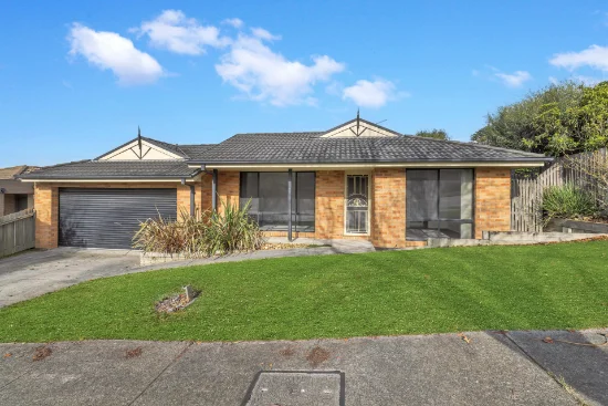 13 Ash Crescent, Pakenham, Vic 3810 - For Rent