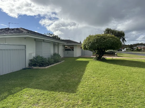 13 Black Swan Drive, West Busselton, WA 6280
