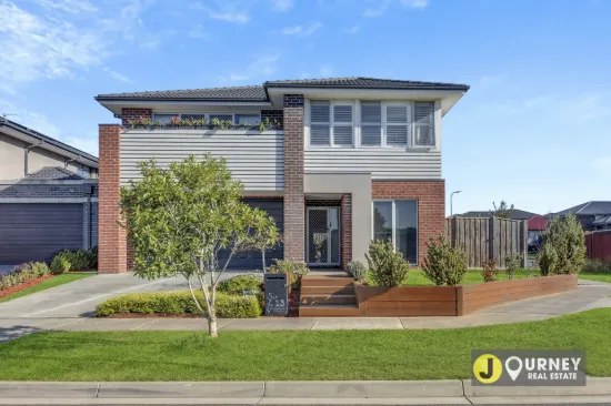 13 Blackhazel Crescent, Clyde North, Vic 3978
