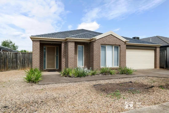 13 Blossom Avenue, Harkness, Vic 3337