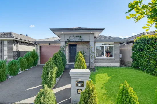 13 Bowral Grove, Jordan Springs, NSW 2747
