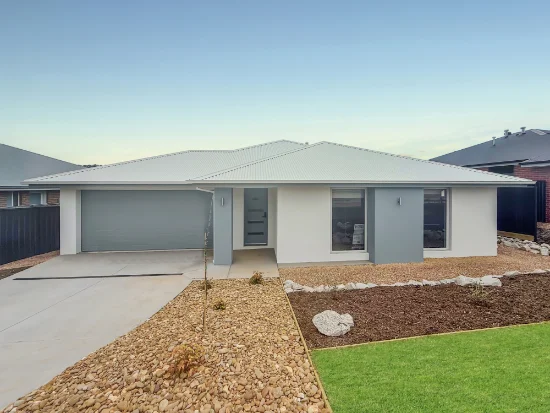 13 Bramwell Avenue, Leneva, Vic 3691