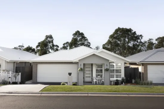 13 Burton Drive, Tahmoor, NSW 2573
