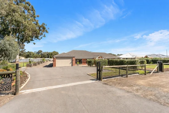 13 Butcher Road, Darling Downs, WA 6122
