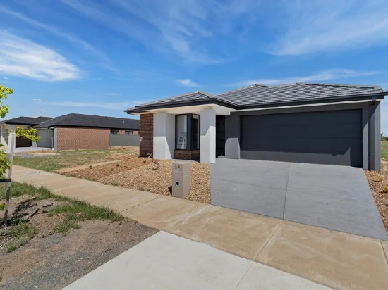 13 Butcherbird Parade, Winter Valley, Vic 3358 - For Rent
