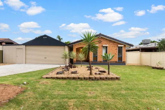 13 Camelot Dr, Paralowie, SA 5108