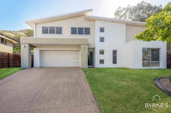 13 Carlsson Place, Kirkwood, Qld 4680