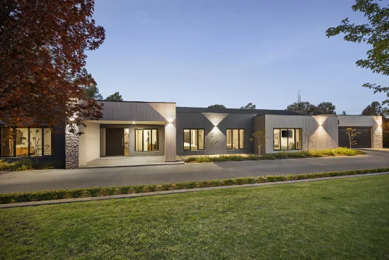13 Cassinia Drive, Junortoun, Vic 3551