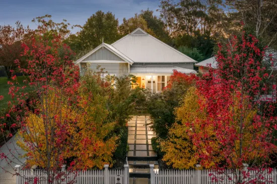 13 Central Avenue, Daylesford, Vic 3460