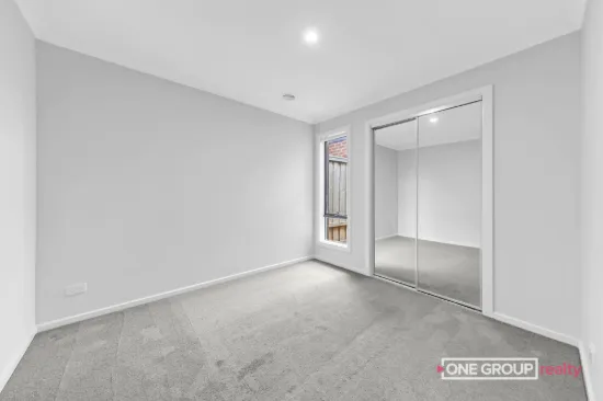 13 Daintree Ent, Donnybrook, Vic 3064-Image