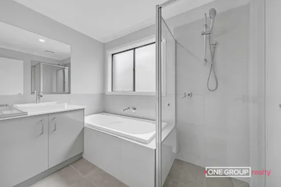 13 Daintree Ent, Donnybrook, Vic 3064-Image