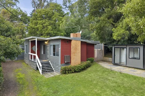 13 Decker Street, Blackwood, Vic 3458
