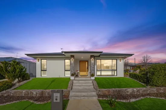 13 Dengate Crescent, Moncrieff, ACT 2914