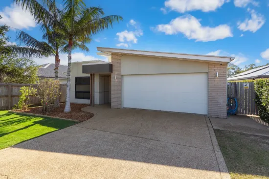 13 Diploma Street, Norman Gardens, Qld 4701