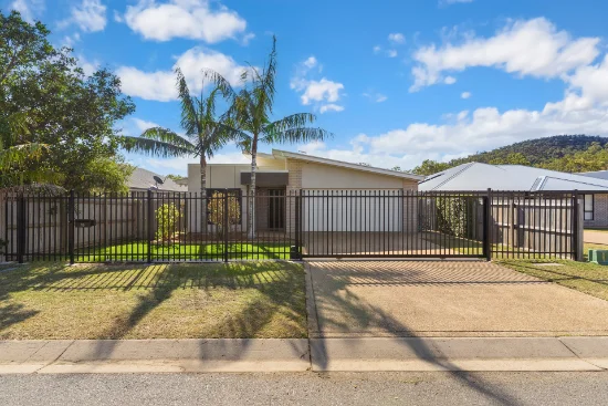 13 Diploma Street, Norman Gardens, Qld 4701