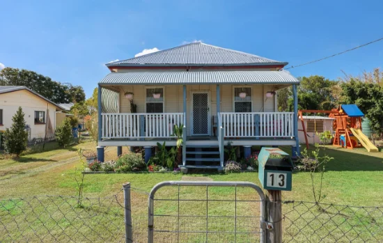 13 Don St, Lowood, Qld 4311