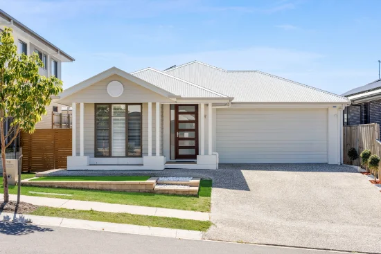 13 Edward Circuit, Deebing Heights, Qld 4306