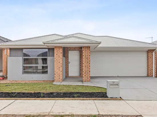 13 Elbert Street, Charlemont, Vic 3217