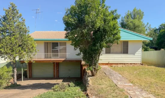 13 Evans Parade, Parkes, NSW 2870