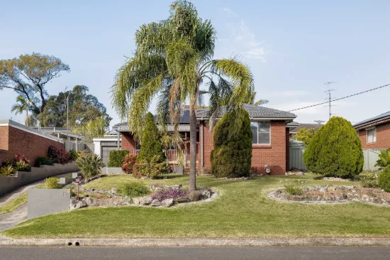 13 Exmouth Road, Kanahooka, NSW 2530