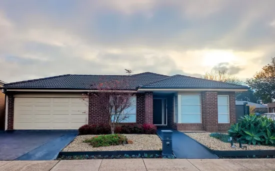 13 Fairhaven Bvd, Craigieburn, Vic 3064