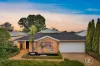 13 Fallingwater Drive, Pakenham, Vic 3810